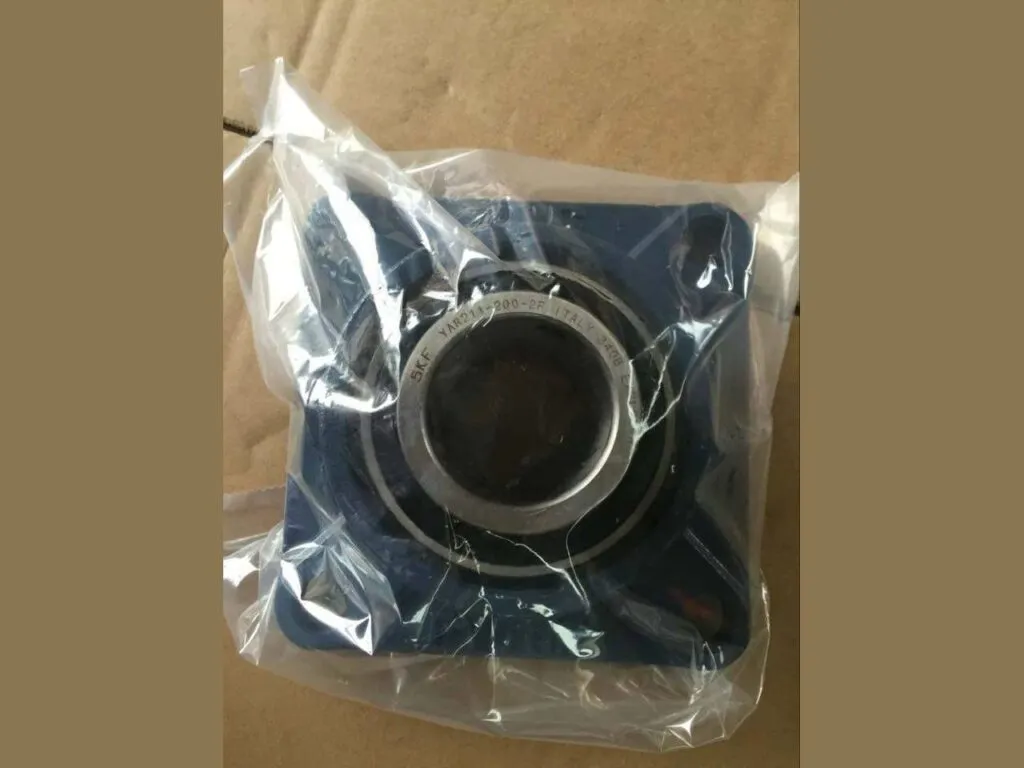 Gối đỡ SKF SY, FY, FYJ, FYTB: Gối đỡ vuông bốn lỗ bắt bu lông còn trong túi nilon