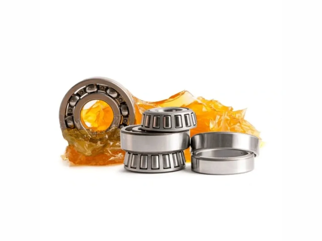 Mỡ SKF LGLT 2: Vòng bi côn nằm trên mỡ vàng trong suốt