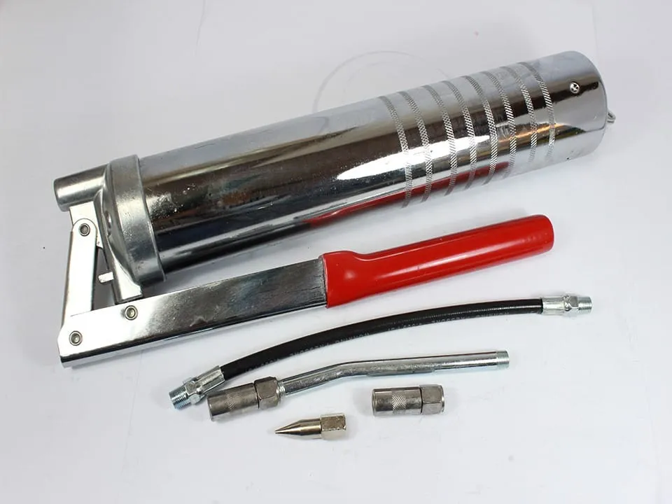Súng bơm mỡ SKF: Súng bơm mỡ mạ crom cùng ống mềm và đầu nối phụ kiện