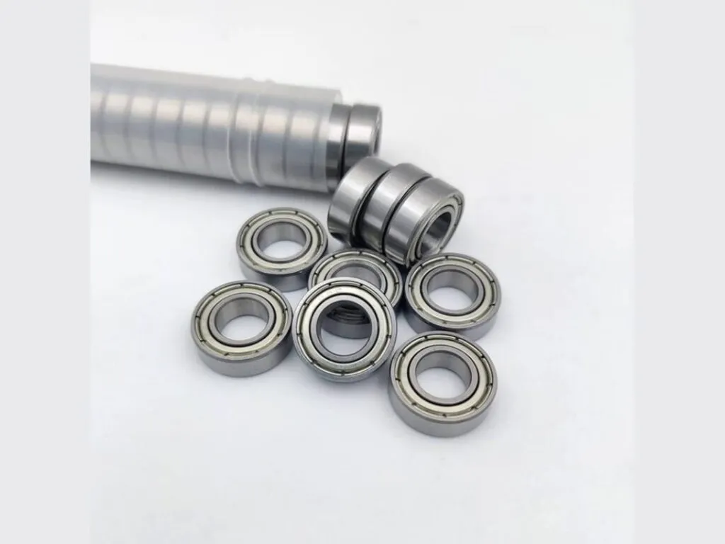 Vòng bi 6300: Nhóm vòng bi nắp sắt nhỏ cạnh thanh trục