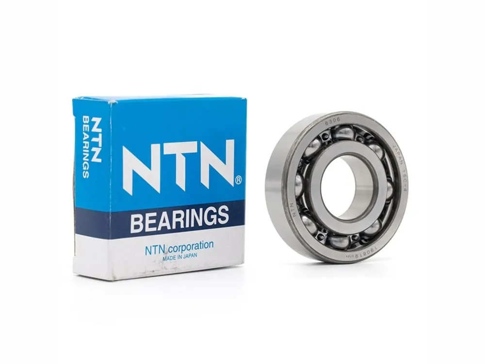 Vòng bi NTN: Vòng bi cầu hở bên cạnh hộp NTN xanh dương